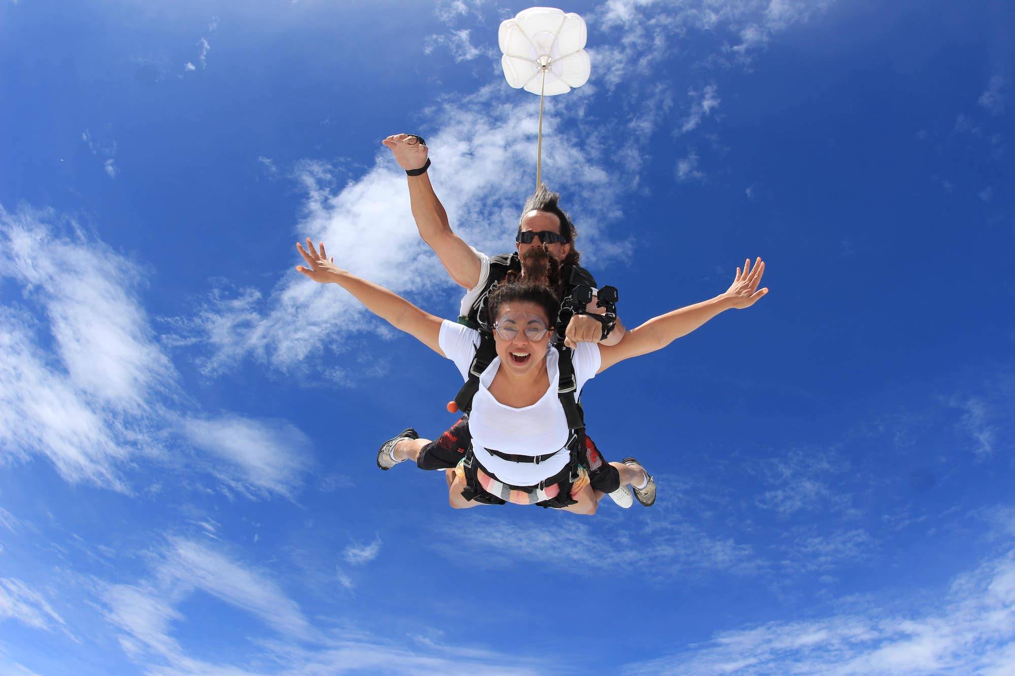 What is Tandem Skydiving? | The Skydiving Company